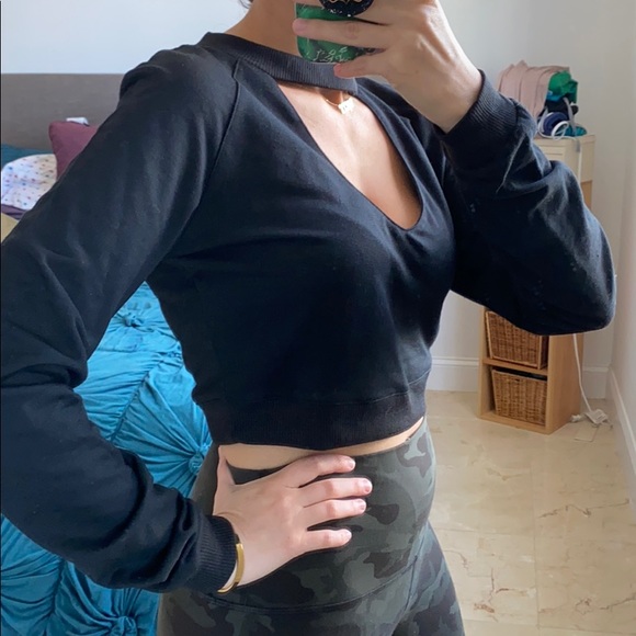 Choker neck black crop top sweater - Picture 4 of 8